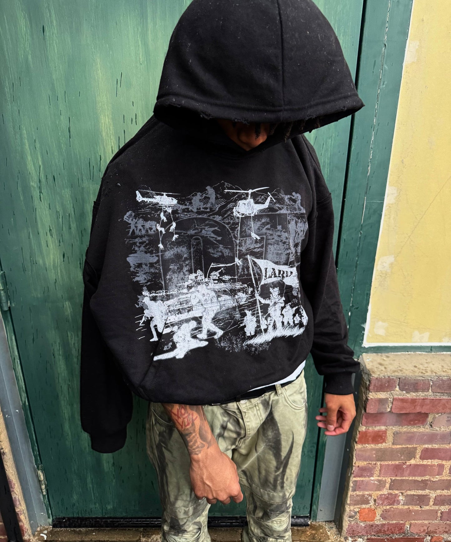 BLACK WAR PATH HOODIE - Lardproductions