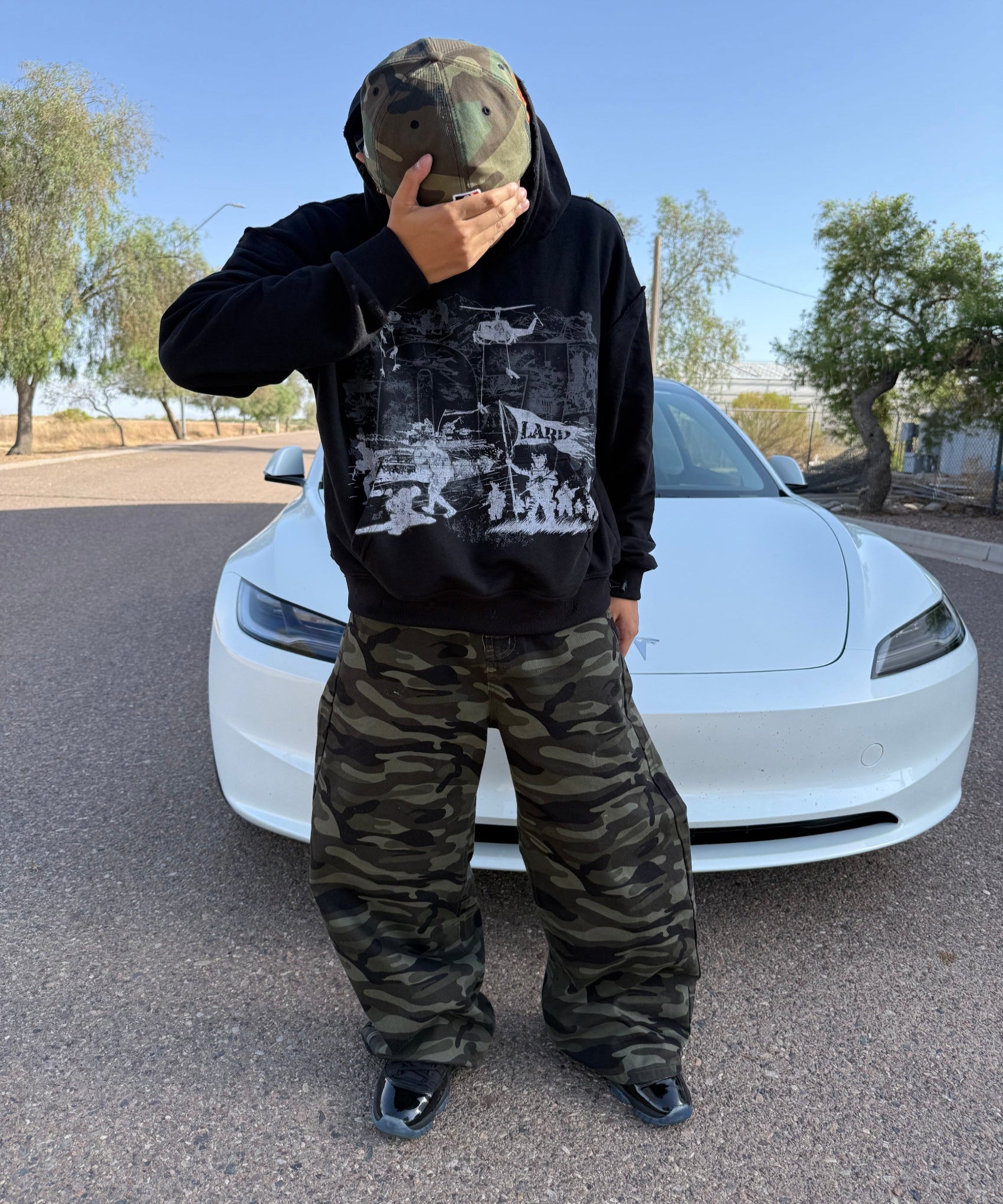 BLACK WAR PATH HOODIE - Lardproductions